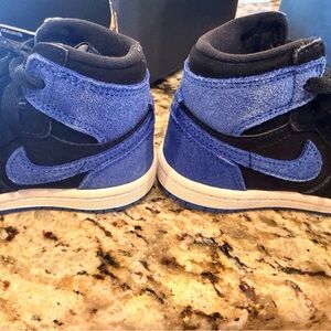 Youth High-Top Sneakers in Blue and Black